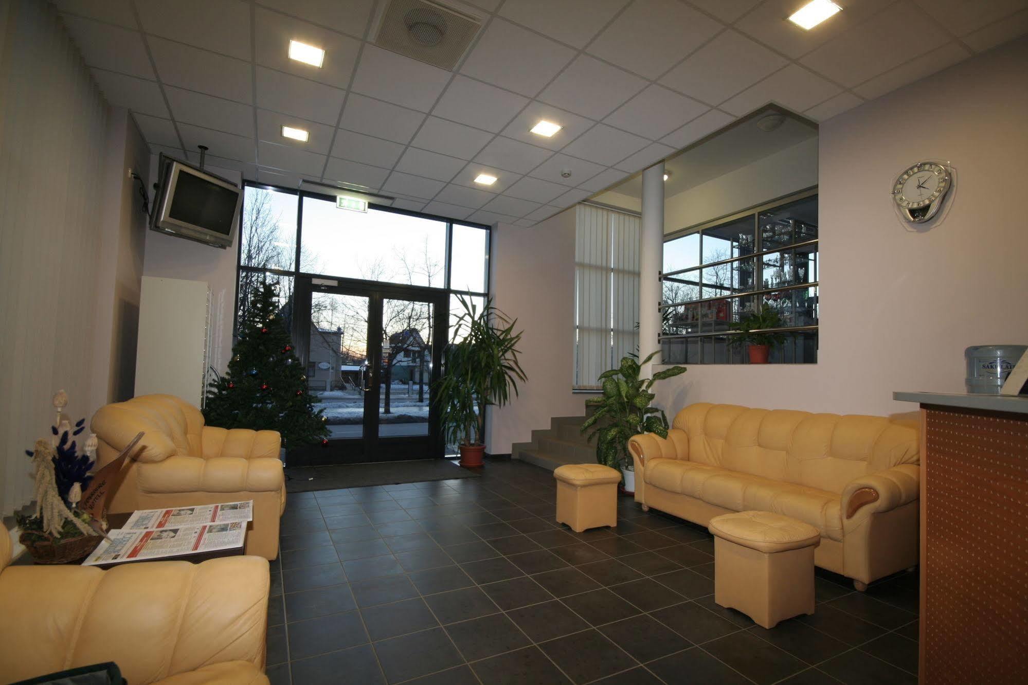 Hotell Tammsaare Pärnu Exterior foto