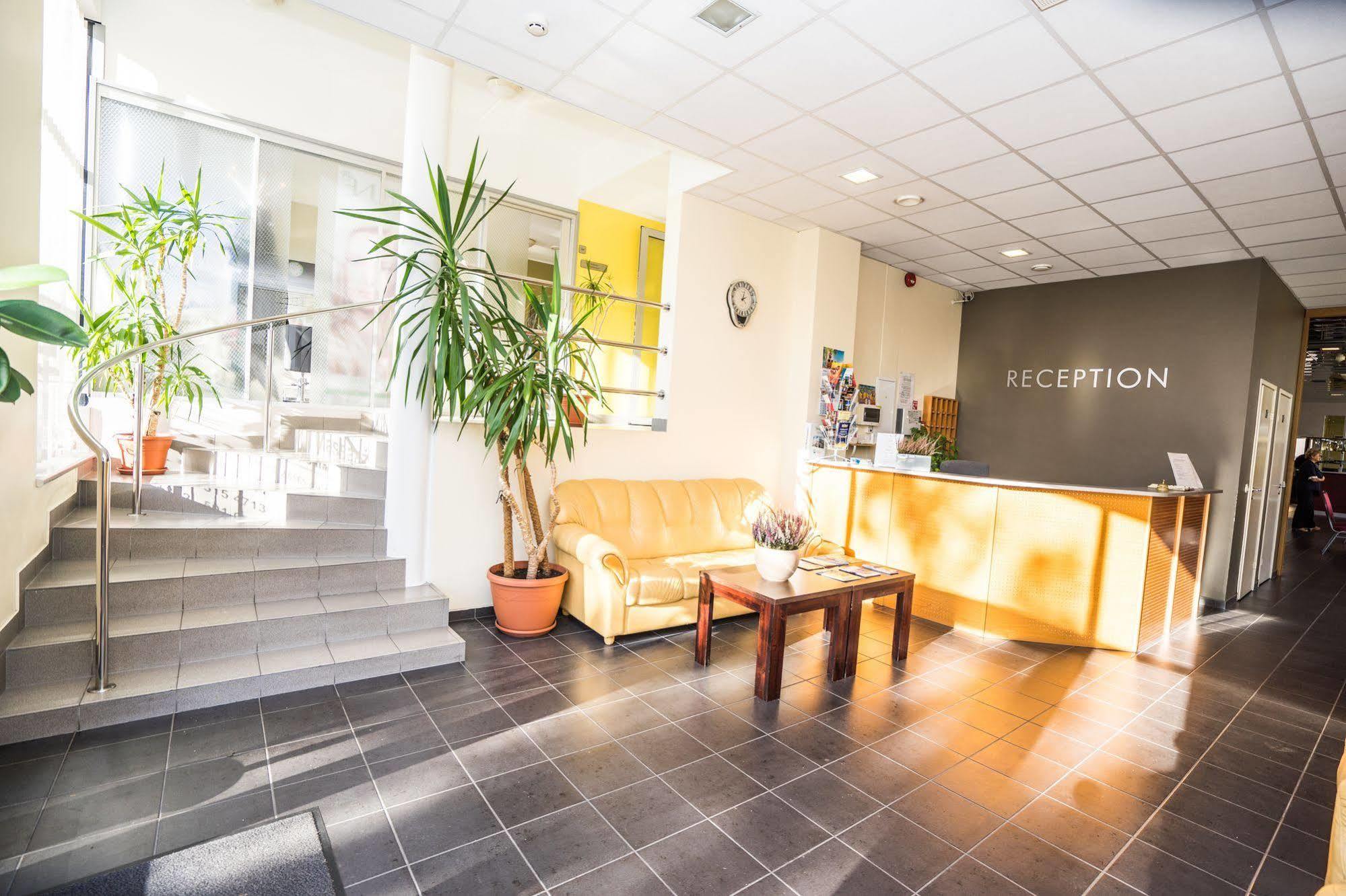 Hotell Tammsaare Pärnu Exterior foto